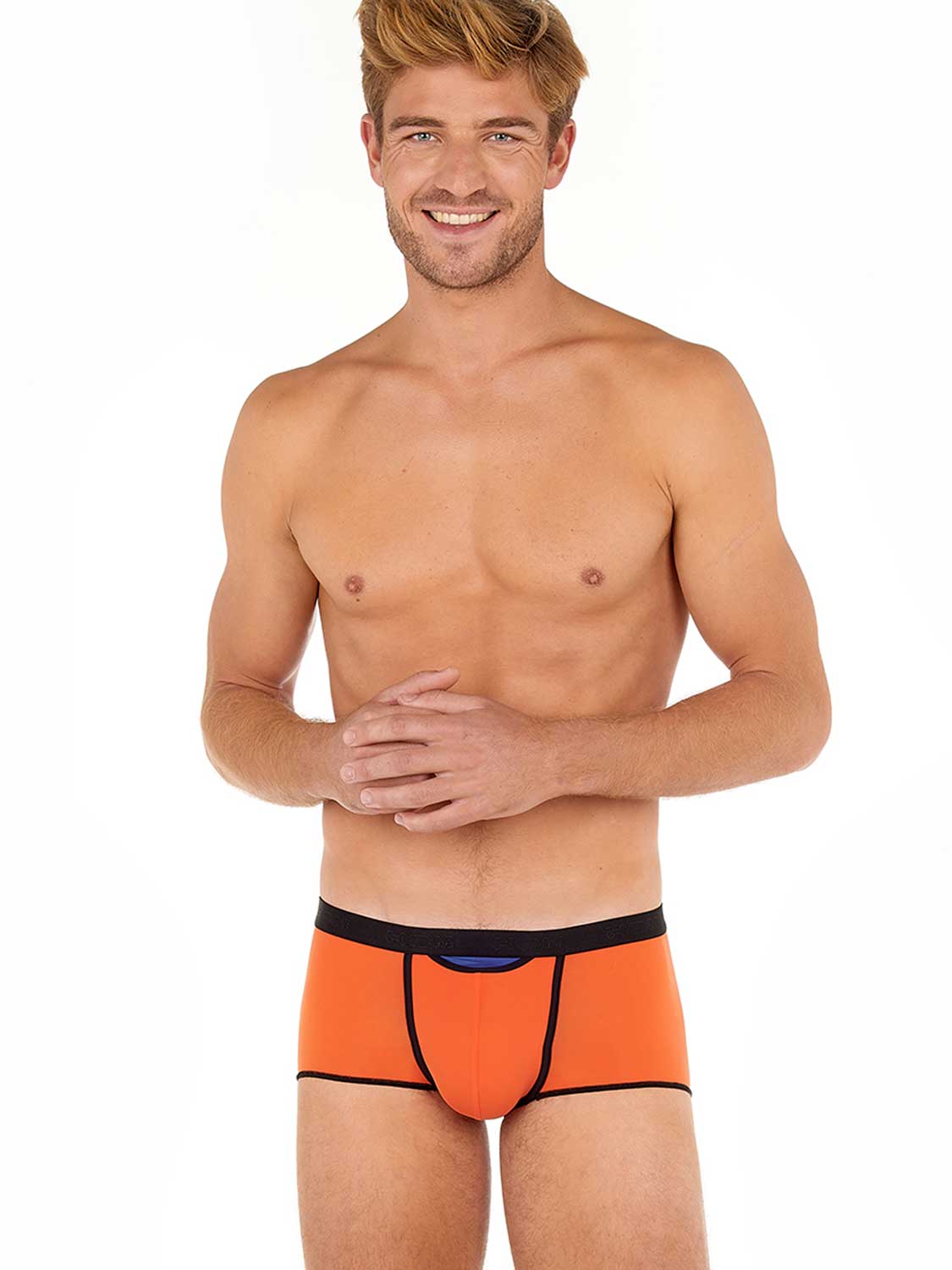 Trunk HO1 - Plume Up Trunk HO1 - Plume Up